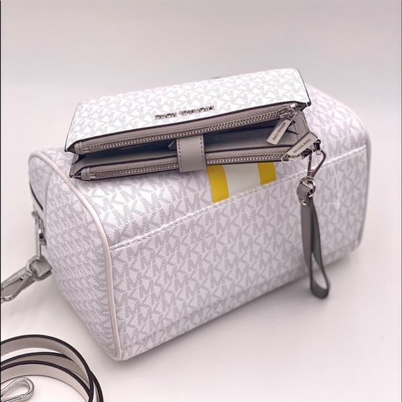 MICHAEL KORS SM Satchel Crossbody and Wallet Set - Picture 4 of 11